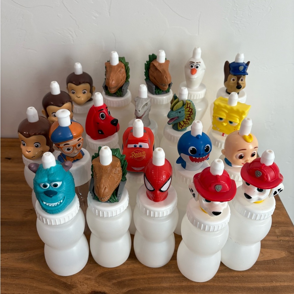Good 2 Grow Juice Bottle Toppers Lot Of 20 Mixed Characters.